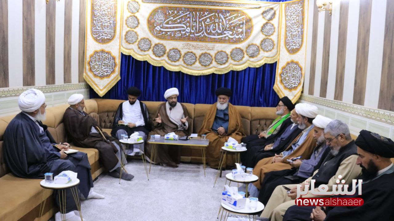 حضور المبلّغين والخطباء في مكتب سماحة المرجع الشيرازي دام ظله في البصرة استعداداً لشهر رمضان العظيم